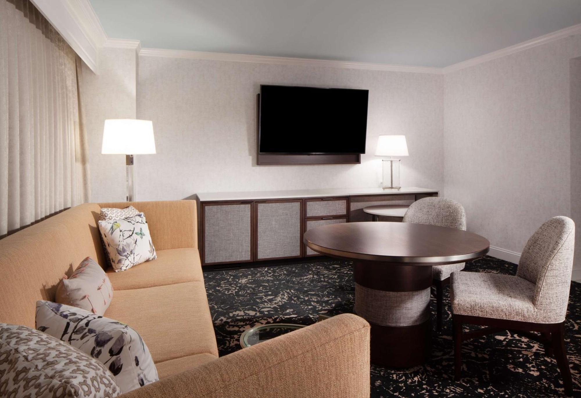 Hilton Atlanta/Marietta Hotel & Conference Center מראה חיצוני תמונה